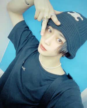 Takemoto Yusuke Instagram - 印字、数字だけじゃなく年月日入ってるあたりちょっとダサくてすき📷

#fyp
#selca
#ID