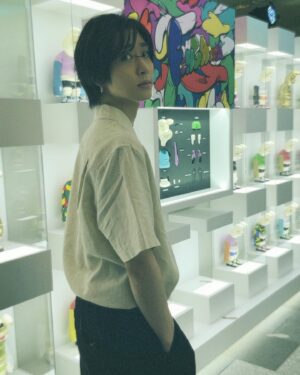 Takemoto Yusuke Instagram - Kis-My-Ft2の千賀健永さんの個展『FiNGAiSM』にお邪魔させていただきました🫶
 #fingaism