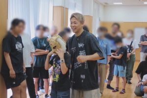 Takeru Segawa Instagram - 先日は児童養護施設「砂町友愛園」へ！
元気な子供達に沢山パワー貰いました🤝❤️‍🔥
また会いに行くね🐯
@7th_tigermask 
#砂町友愛園 #7代目タイガーマスクプロジェクト