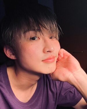 Takumi Kizu Instagram - たまにはこゆー自撮りビジネスも
#自撮り