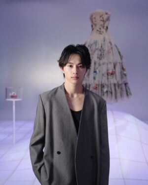 Takuya Kusakawa Instagram - 🧤
MISS DIOR EXHIBITION
Stories of a Miss

「ミス ディオール展示会 ある女性の物語」
お邪魔させていただきました
卓越したクチュール作品、アーカイブコレクションなど、これまでの歴史を体験できる神秘的な空間でした。個人的にはミス ディオールが誕生する前のサンプルの香水を見れたこと、これが萌芽していったと思うと心躍りました。

@diorbeauty @dior 
#ミスディオール展覧会
#MISSDIOR
#SupportedByDior #PR