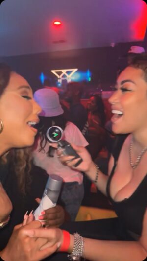 Tamar Braxton Instagram - Imagine singing your FACE off in the club to the one who sang her face off 🤣🤣🤣 @keke_wyatt ❤️ you so much