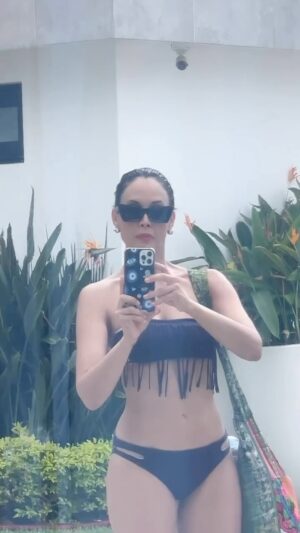 Tania Vazquez Instagram - Aprendí que nunca estaremos preparados para todo, pero que todo siempre nos está preparando; lo que pasó tenía que pasar, lo que se fue tenía que irse, y lo que viene tiene que suceder.

@leonor_garzon @_mrmanagement @galeana.jesus