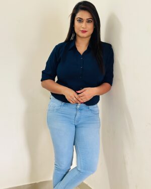 Tanisha Kuppanda Instagram - A person often meets his destiny on the road he took to avoid it 💓 so know your way 😇 

#benki #tanisha #tanishakuppanda #tanishaarmy #acpramya #pendrive