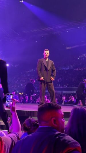 Tank Instagram - @justintimberlake gave LA WORK and also reminded me that i’ve been in the gym..🤣 Taking notes on my days off!..🙏🏾 AMAZING SHOW!!!.. 
R&B MONEY