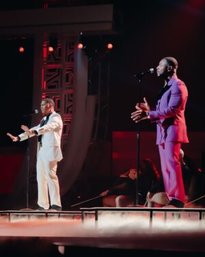 Tank Instagram - We hoop together, we pod together, we perform together! R&B MONEY 4Life!! Put a birthday cake in the comments for The Valentine!!.. Happy Bday bruv!..🙏🏾💙
R&B MONEY