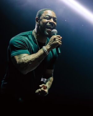 Tank Instagram - @domtheartist captured The General at work in Monroe LA!! Thank you..🙏🏾 See more of this on “THE R&B MONEY TOUR” link to tickets in my bio 
R&B MONEY