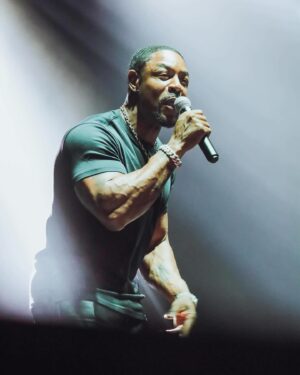 Tank Instagram - @domtheartist captured The General at work in Monroe LA!! Thank you..🙏🏾 See more of this on “THE R&B MONEY TOUR” link to tickets in my bio 
R&B MONEY