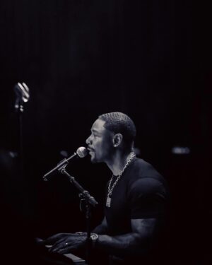 Tank Instagram - @domtheartist captured The General at work in Monroe LA!! Thank you..🙏🏾 See more of this on “THE R&B MONEY TOUR” link to tickets in my bio 
R&B MONEY