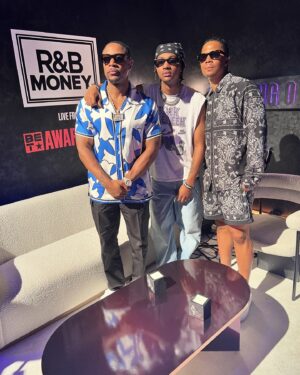 Tank Instagram - Pod was jumpin!..😎
R&B MONEY
#betawards