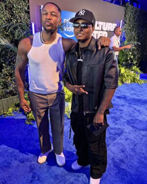 Tank Instagram - Man of the people..
R&B MONEY
📸 @barberbyblood
#betawards