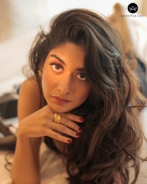Tanya Maniktala Instagram - #LSAExclusive: Tanya Maniktala (@tanyamaniktala) gained recognition for her role as Lata Mehra in the BBC adaptation of Vikram Seth’s ‘A Suitable Boy’. Her doe eyes, combined with the calm and innocence in her acting, garnered her a lot of praise. She then proved she’s cut out for much more with ‘Tooth Pari’, delivering a delicious and gritty portrayal, but her acting style consistently reflects naturalism and depth. Her latest success comes with ‘Kill’, one of the most widely acclaimed movies of the year, where she truly shines in the part she plays in the gory story.

“The fact that you are going to be learning each and every day, and no matter how long you’ve been at it, there is still so much more to learn. There is so much more to grow. So, there is always room for improvement, and you have to be really patient. The right things will happen at the right time, but you just have to let time play out for itself because there’s no point in rushing anything,” shares the young actor, who is reveling in the success of her journey so far.

Photographer: Aishwaryaa Nayak (@aishwaryaa.nayak)
Styled By: Dipika Mohta (@dipikamohtastylefile)
Assisted by: Rutuja (@rutujastyles)
Hair by : Bhavya S Aarora (@bhavyaarora)
Makeup by : Darshan Pedenkar (@makeupbydp18)
Media relations - Brand n Buzz (@brandnbuzz)

🖋️ Analita Seth (@analitaseth)

[Tanya Maniktala, Kill Movie, A Suitable Boy]