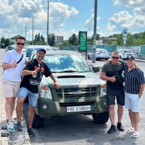 Taras Stadnytskyi Instagram - Звіти ніхто не читає, звіти ніхто не лайкає...
А ви не будьте такими - прочитайте, вподобайте, а за можливості ще й поширте!

Щоб люди, які ходять на наші концерти та донатять, бачили, у що конвертуються їхні гроші.

В понеділок передали розвідці шикарний (в сенсі стану і можливостей) бус. Велика перевага - купили в Україні, був на ходу, тому й ціна відповідна. Але добре шо є і вже використовується для завдань. 
Це 4 авто (три буси і позашляховик) з наших концертів в Іспанії та Португалії.

Сьогодні передали ще одного пікапа. 
Має норм кузов, турель за ним аж плаче.

Дякуємо всім, хто підтримує - гривнею, доляром, коментарем чи підбадьоренням.

То всьо зараз дуже цінно.
