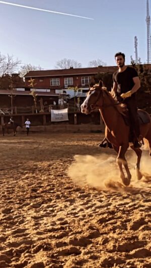 Tarık Uğur Özenbaş Instagram - Ride with me ?