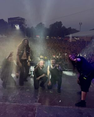 Tarja Turunen Instagram - I had such fun day at @leyendasdelrock_oficial !!! Meeting with my friends from @stratovariusofficial I took the last photo of the band on stage 😂. It was also lovely to catch up with @ratablancaoficial ♥️Safe travels guys!