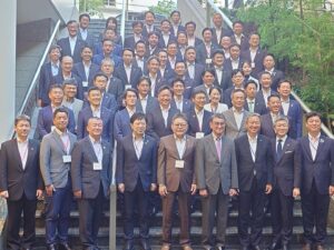 Taro Kono Instagram - 全国青年市長会。