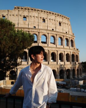 Tawinan Anukoolprasert Instagram - Fall in 🩵 in 🏛️