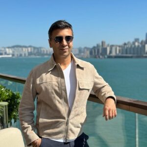Tej Lalvani Instagram - The world is your classroom. Get out there and learn.

#business #growthmindset #entrepreneur