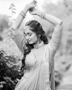 Actress Tejaswini Gowda HD Instagram Photos and Wallpapers August 2024