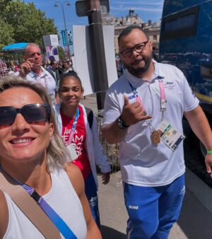 Telma Monteiro Instagram - Primeiras 24h em Paris e uma explosão de emoções! 
Mas sobretudo muita gratidão e felicidade! 
Tive receio que estar aqui fosse um gatilho para que ficasse triste com tudo, mas pelo contrário! Sinto-me muito feliz por viver esta experiência! Estar perto dos meus amigos, vê-los brilhar. Criar memórias inesquecíveis! 

20 anos depois, vivo os Jogos Olímpicos de uma forma completamente diferente! E que mágico que é também!

O maior palco desportivo do mundo e os que estão aqui, são mesmo os melhores do mundo! 

Que primeiro dia mais intenso!! Não sei como vou aguentar até ao fim! Aguenta coração 🫣❤️

Parabéns @djamilacohen e @felipe_quadros pela estreia e resultado de um trabalho incrível! 
Representaram muito bem!! ❤️

Sou tão fã dos meus amigos 😭