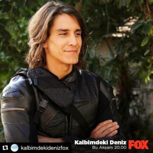 Temmuz Uğur Yıldız Instagram - Yosef böyle güzel bakmaya devam ederse Ece'yi kendine aşık eder diyenler? 😊 🙋 Kalbimdeki Deniz özetsiz  yeni bölümüyle bu akşam 20:00'da Fox'ta 😉 #KalbimdekiDeniz @foxturkiye 
#FOX #FOXTurkiye #seninleçokgüzel #tv #dizi #yenibölüm #buakşam