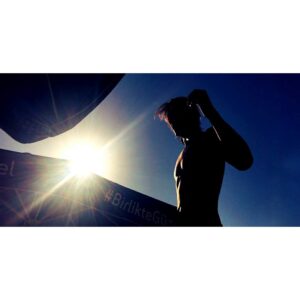 Temmuz Uğur Yıldız Instagram - Union 💦 #reverselight #sun #sunlight #silhouette #shadow 
photo by @mertcan__demir