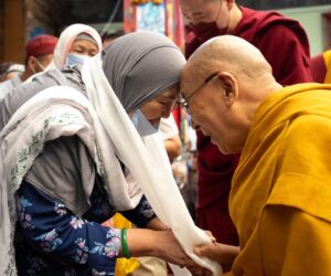 Tenzin Gyatso Instagram - HHDL embarks on a pilgrimage to Jhokang in Leh, Ladakh on July 14, 2023. #dalailama #leh #ladkh #pilgrimage
