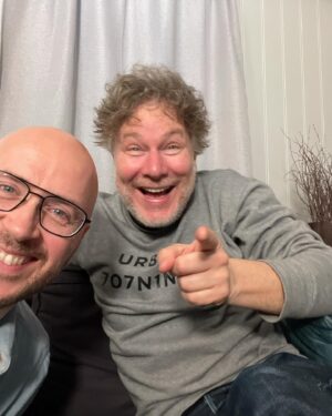 Terje Sporsem Instagram - Gustav er 50!!! 🎉🍾❤️🇳🇴🎉 Gratulerer så mye med dagen, kjære venn @gustavnilsen !! Du er snill, omtenksom, gøyal, raus og smart og med enorme mengder funny bones ! Kunne sikkert nevnt masse mer, men det kan bli for mye, og jeg må spare litt til feiringen. Men du er en fantastisk fyr å ha i livet og både jeg og familien er så glad i deg. Har vært mye gøy til nå… og mer skal det bli! ❤️hipp hipp hurra!