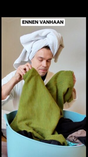 Tero Tiittanen Instagram - Isomummin aikaan.

#lauantai#särkylääke#colaa#pyykit#viikonloppua#funnyreel#comedy#comedian#isomummi#ennenvanhaan#huumori#perhe#lapsi