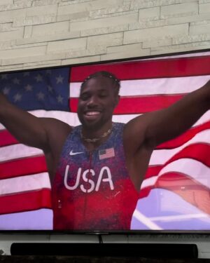Terrell Owens Instagram - For ALL yall HATERS talking 💩 about @nojo18 after the first 2 Heats…
Talkin bout WORLD CHAMPION OF WHAT????

Let me help yall out…WORLD CHAMPION OF THE 2024 OLYMPIC 100M FINALS in 9.79 seconds 🥇…THAT’S WHAT!!! 

Congrats to @nojo18 🥇and @fkerley99 🥉 🇺🇸🇺🇸 
#100m #olympics #ustf #paris #track #fastestintheworld 

*I do not own rights to music*