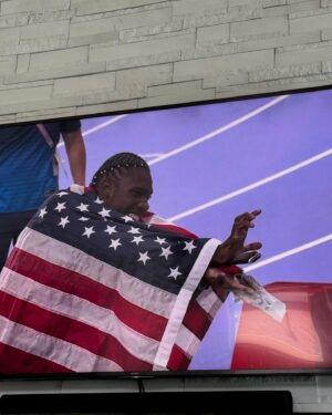 Terrell Owens Instagram - For ALL yall HATERS talking 💩 about @nojo18 after the first 2 Heats…
Talkin bout WORLD CHAMPION OF WHAT????

Let me help yall out…WORLD CHAMPION OF THE 2024 OLYMPIC 100M FINALS in 9.79 seconds 🥇…THAT’S WHAT!!! 

Congrats to @nojo18 🥇and @fkerley99 🥉 🇺🇸🇺🇸 
#100m #olympics #ustf #paris #track #fastestintheworld 

*I do not own rights to music*