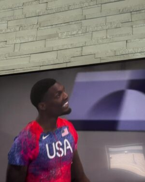 Terrell Owens Instagram - For ALL yall HATERS talking 💩 about @nojo18 after the first 2 Heats…
Talkin bout WORLD CHAMPION OF WHAT????

Let me help yall out…WORLD CHAMPION OF THE 2024 OLYMPIC 100M FINALS in 9.79 seconds 🥇…THAT’S WHAT!!! 

Congrats to @nojo18 🥇and @fkerley99 🥉 🇺🇸🇺🇸 
#100m #olympics #ustf #paris #track #fastestintheworld 

*I do not own rights to music*