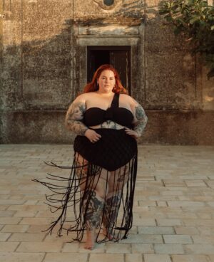 Tess Holliday Instagram - Y’all I have so much to say & so much to post about my trip in Italy with @stellavisiontravel 🥹 but in the meantime I’m trying to stay in the moment and soak it all in. You can get some sneak peeks on @stellavisiontravel & even if you don’t go on a  tour like this with them, have Zoe plan your private trip & go to my new favorite places like this farmhouse hotel outside of the ancient city of Matera to my new bestie 🫏 and pose in the sun outside an old chapel (no longer used for religious purposes)

@photosbyallegra is our tour photographer! (Every @stellavisiontravel tour has one!) 

#solofemaletraveler #effyourbeautystandards #womenwhotravel #plussizetravel #italy #femaleentrepreneurship #southitaly #matera