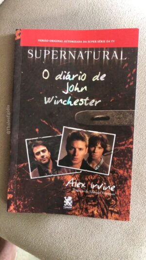 Thales Egidio Instagram - 📖✨O Diário De Jonh Winchester 💟✡️

#spn #spnfamily #spnfandom #supernatural #supernaturalfamily #sobrenatural #caratinga #ipatinga #winchester #samwinchester #deanwinchester #jonhwinchester #jensenackles #jaredpadalecki #livro #bookstagram #booklover #livros #livrosemaislivros #caratingamg #dublagem #dublagemviva #dublador