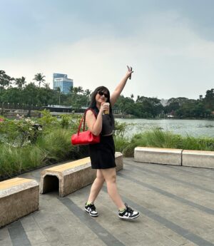 Thalia Ivanka Instagram - anggap aja lagi dimana