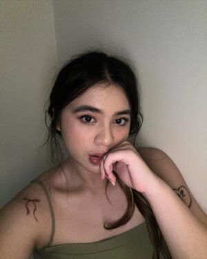 Thalia Ivanka Instagram - Low quality pics🎀