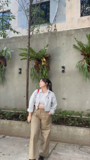 Thalia Ivanka Instagram - 👚👖: @wearstatuquo Newest Collection✨✨🫶🏻