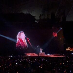 Thalia Ivanka Instagram - Best night EVER?!😭😭😭‼️

#theerastour #theerastourtaylorswift