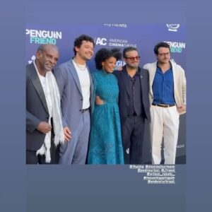 Thalma de Freitas Instagram - O filme que me levou de volta ao Brasil🥹
#mypenguinfriend estreou ontem no @egyptian.theatre sala de cinema clássica no coração de Hollywood.
Parabéns @davidschurmann e toda equipe, o filme está lindo!! 🤩 🐧