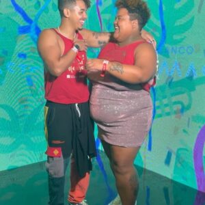 Thamirys Borsan Instagram - eu e @pedroottoni_ pela primeira vez na sapucai e ainda de camarote… ache o erro da penultima foto kakakkakakakakakkakakakkaks