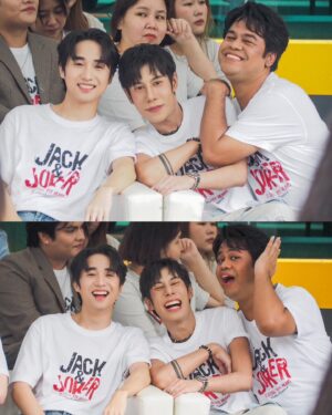Thamrong Cunpisut Instagram - พิธีบวงสรวงซีรีส์
“JACK&JOKER U STEAL MY HEART : ทำไมต้องเป็นเธอทุกที”
ทุกเรื่องราวความวุ่นวายที่เกิดขึ้นรอบตัว “แจ๊ค”
ทำไมต้องเป็น “โจ๊ก” ทุกที ???

แอบไปเล่นละครมา ขอกลับมาซบอกซีรีส์วายให้หายคิดถึงกันอีกสักเรื่อง อย่าเพิ่งเบื่อฟากันน้าา

📍เริ่มตอนแรก กันยายนนี้

ช่องทางการรับชม
📺 ดูสดทางช่อง 3HD 
🎬 รับชมออนไลน์ Uncut Ver. ได้ที่ iQIYI

JACK AND JOKER WORSHIP
#บวงสรวงJACKANDJOKER 
#JACKANDJOKER
