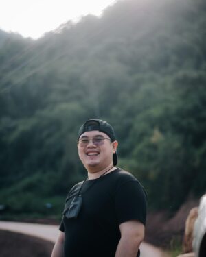 Thanaset Suriyapornchaikul Instagram - 🎂Hello 23rd year old🎂
Starting the 23rd year of living on this planet🌏. 
📸 ; @p0ndd_ 

#Euro23rdanniversary