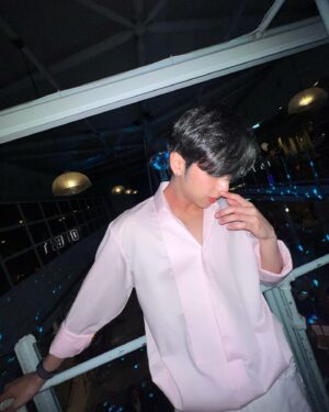 Thanawin Teeraphosukarn Instagram - 🥳🎁