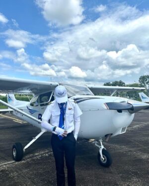Thanawin Teeraphosukarn Instagram - Single-engine completed✅ 
My last flight with my family and nong Bravo
.
.
.
.
.
Next station multi-engine✌🏻