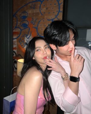 Thanawin Teeraphosukarn Instagram - 🥳🎁