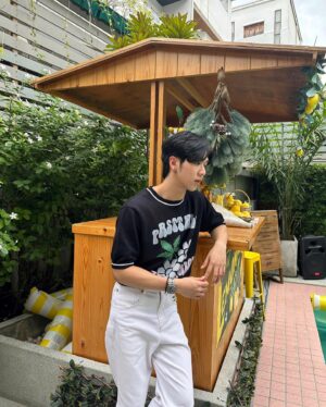 Thanawin Teeraphosukarn Instagram - ศิลปะ ❌
ศิลเปรอะ ✅