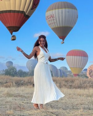 Thauny Raquel Instagram - Balloon ride in Cappadocia 🎈