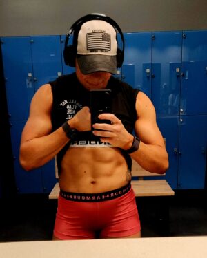 Theresa Serrano Instagram - 💪