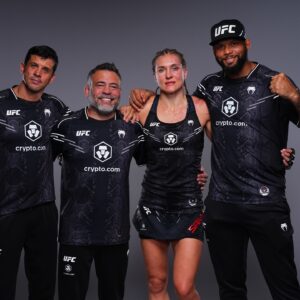 Thiago Santos Instagram - We did it, even with all the crazy things that happened behind the scene. I just wanna say thank God, thank coaches, training partners @americantopteam and everyone who helped and supported us. We are blessed. 
.
🇧🇷Nós conseguimos, mesmo com todas as loucuras que aconteceram nos bastidores. Eu só quero dizer obrigado a Deus, obrigado aos treinadores, parceiros de treino @americantopteam e todos que nos ajudaram e apoiaram. Somos abençoados.