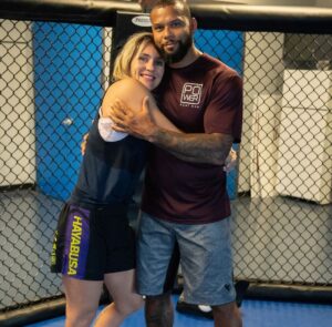 Thiago Santos Instagram - IT’S FIGHT WEEK for @yanamma 🦊
Let’s get it 💪🏼